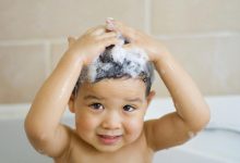 Nếu tắm cho trẻ vào những thời điểm này sẽ gây hại cho sức khỏe của trẻ