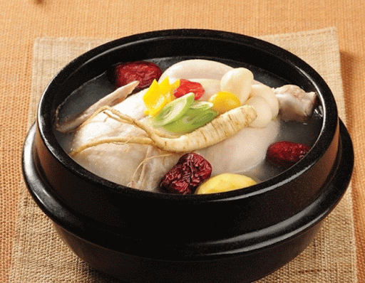 Cách chế biến gà hầm sâm Hàn Quốc bổ dưỡng sức khỏe