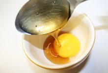 Bí quyết duy trì sự khỏe đẹp:Cách làm trứng gà ngâm mật ong
